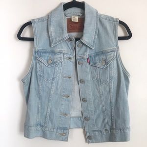 Levi’s denim vest